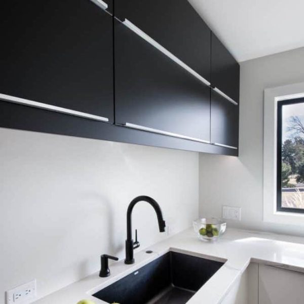 Alternative view of Matte Extruded Acrylic sheet